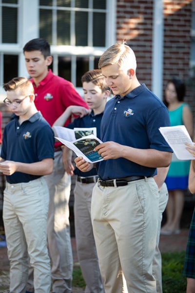 convocation-hymn-singing